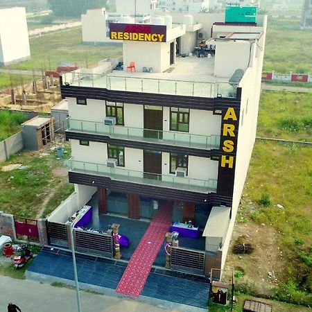 Arsh Residency Hotel Lucknow Exterior foto